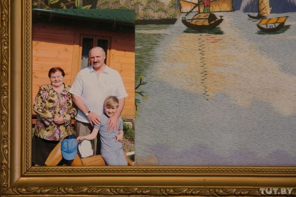 «Федоровна для меня — друг человека». Умерла теща Александра Лукашенко