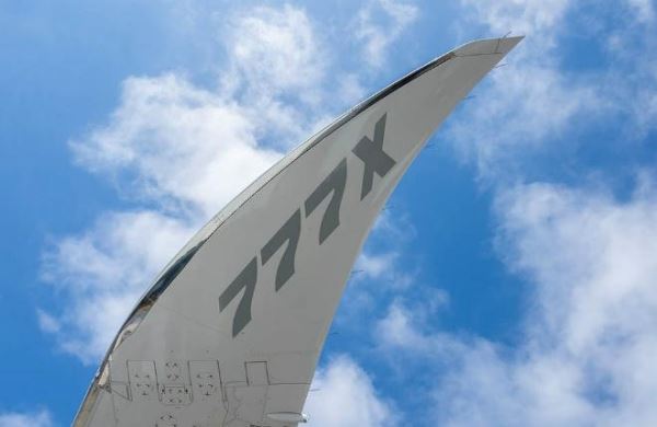 Статические испытания Boeing 777X закончились разгерметизацией салона