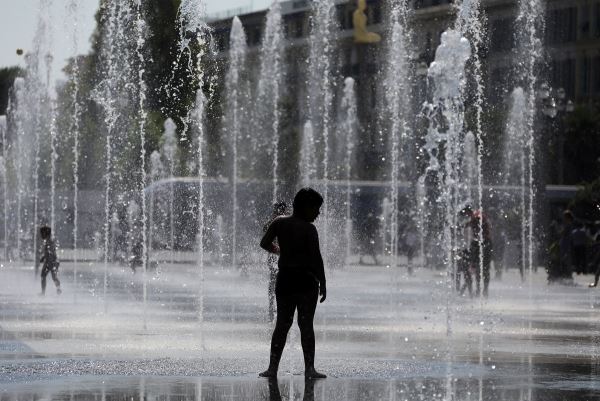Летом во Франции из-за жары погибли почти 1,5 тысячи человек