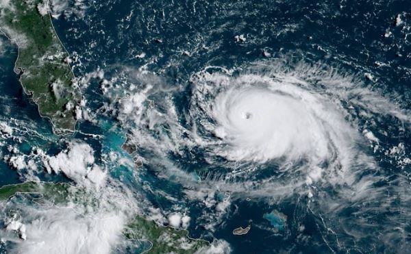 Ураган наивысшей категории «Дориан» ударил по Багамским островам