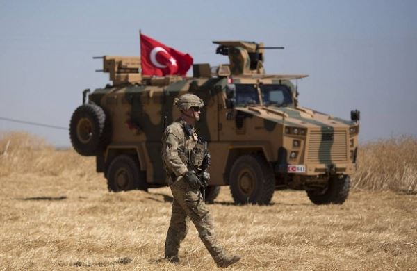 <br />
Турция разрешила себе воевать в Сирии<br />
