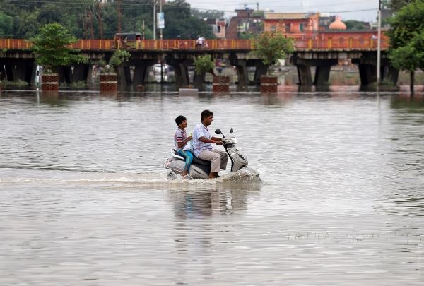 В Индии из-за ливней погибли как минимум 130 человек